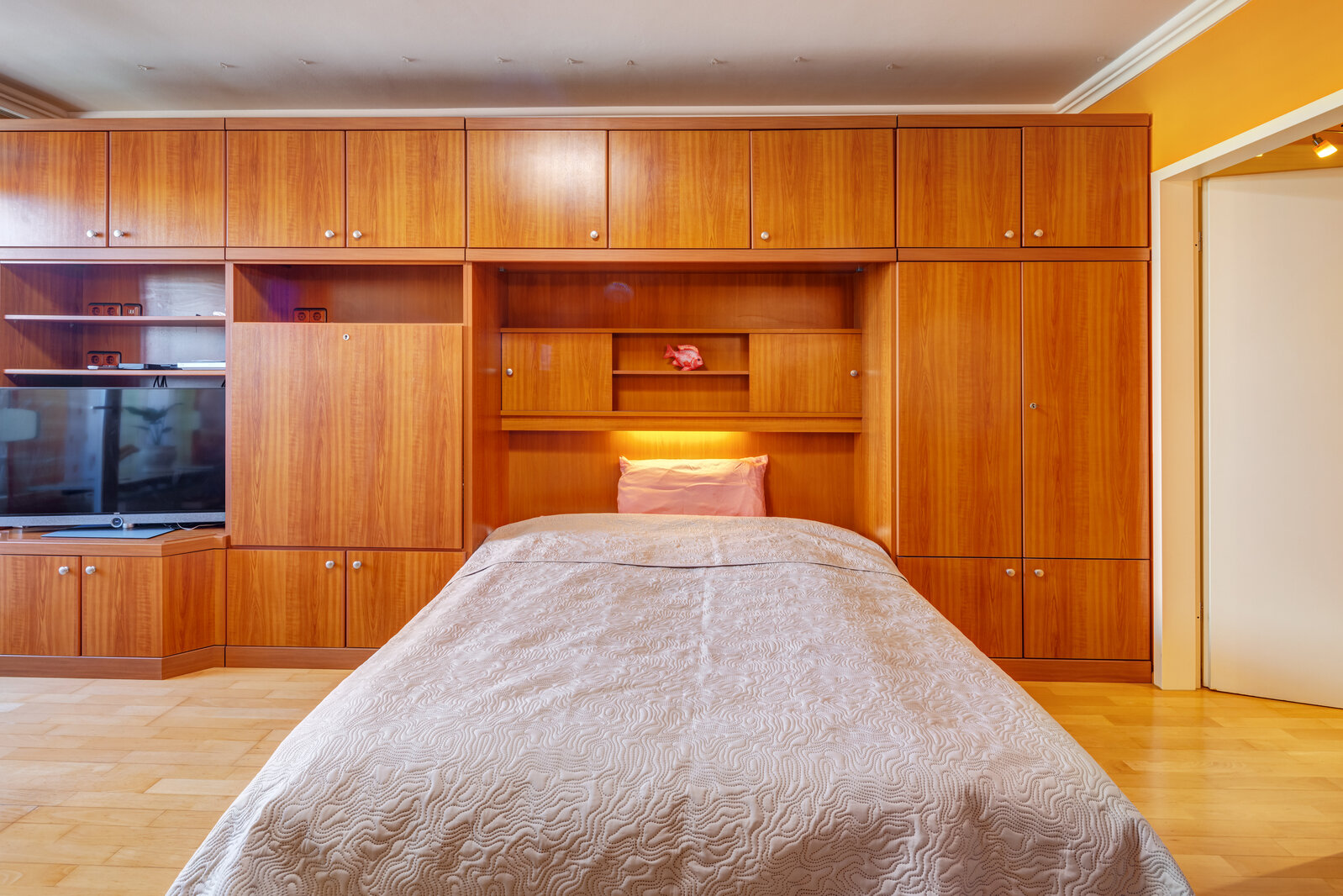1-room studio apartment directly at the OEZ - Photo 3