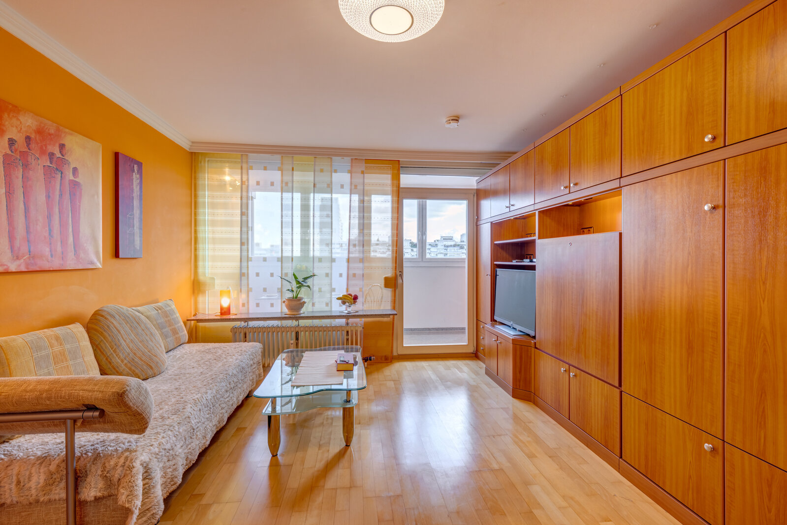 1-room studio apartment directly at the OEZ - Photo 1