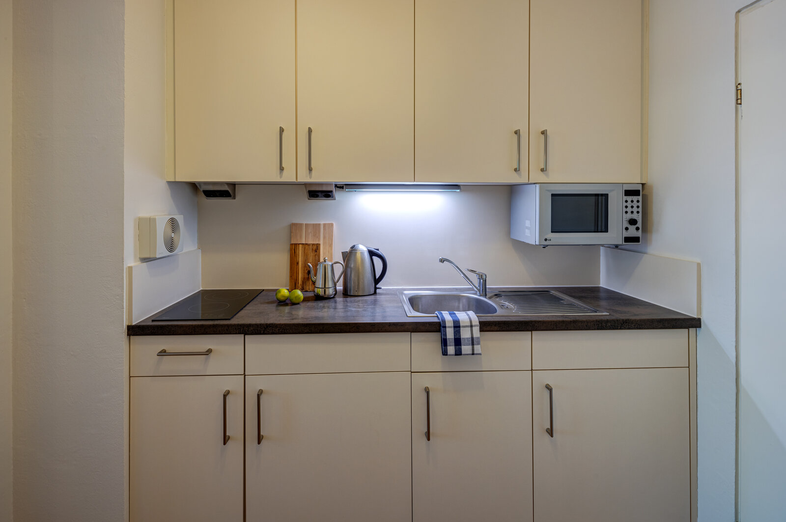 High-quality, modern apartment in Arabellapark - Photo 4