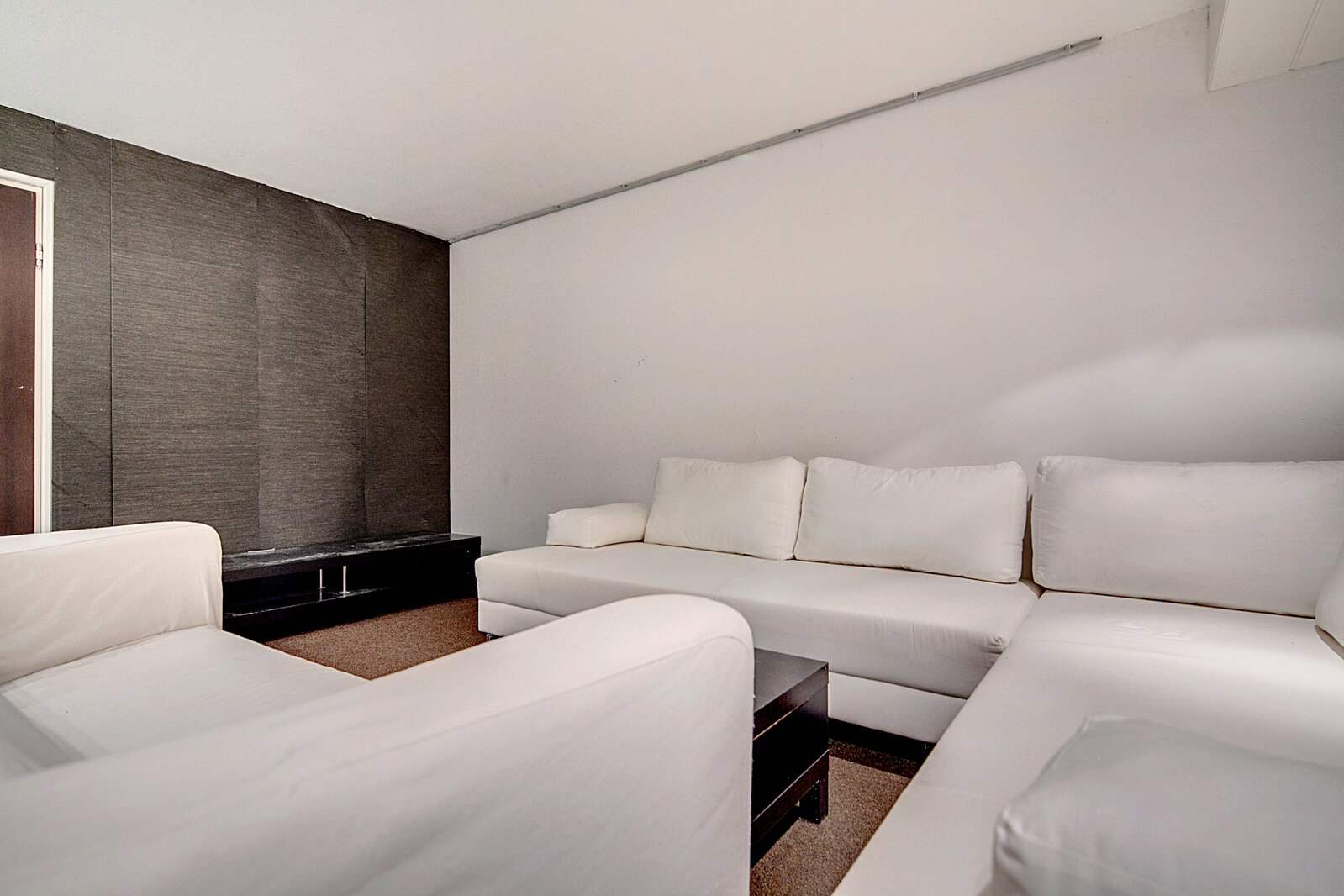 Beautiful, furnished 4-room house with garden - Photo 4