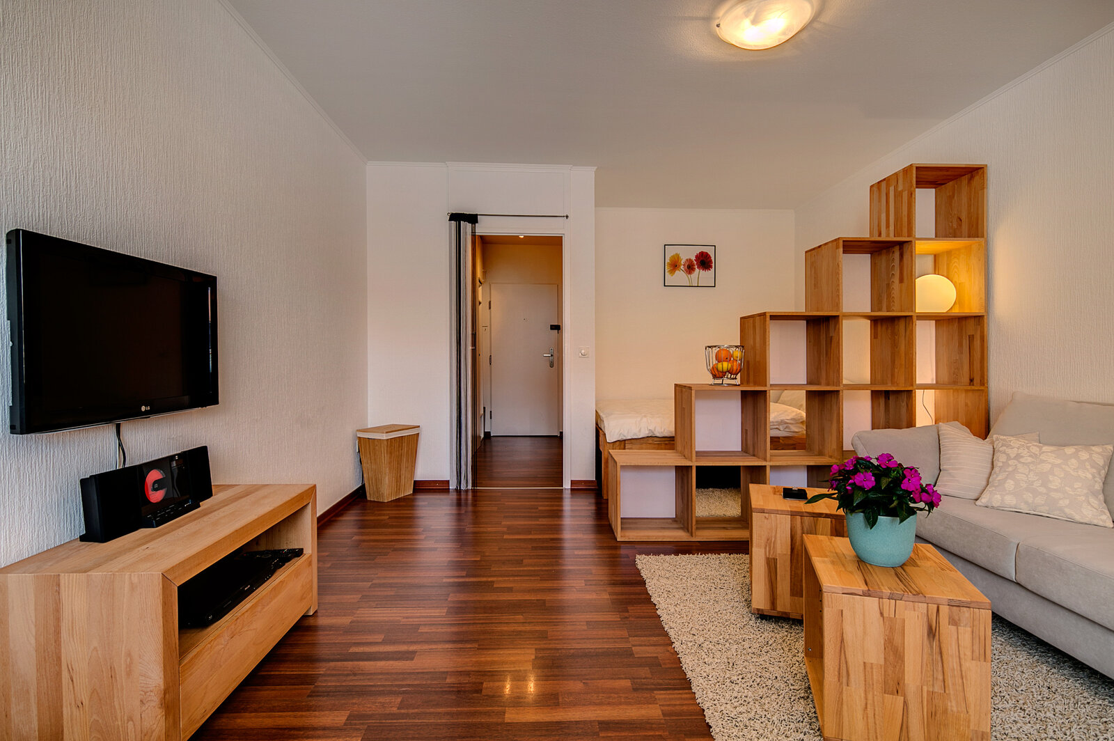 Furnished 1-room apartment in Lindwurmstraße, sunny balcony - Foto 1