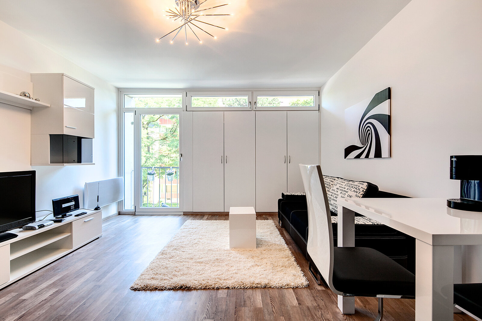 Bright, modernly furnished 1-room apartment - Foto 2