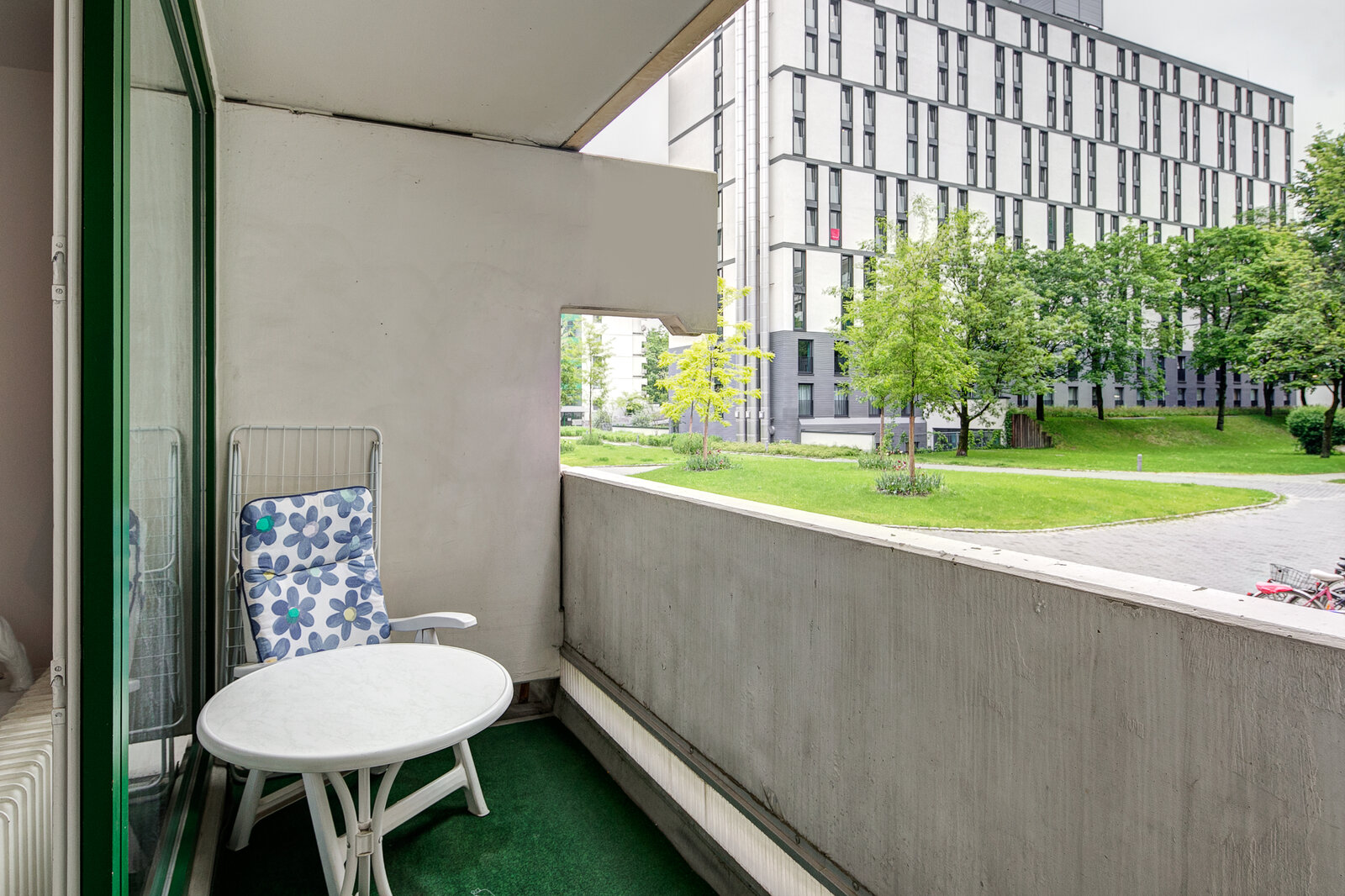 Ffurnished apartment with balcony - Photo 5