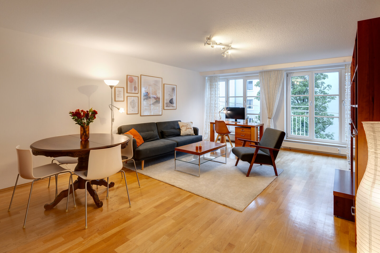 Beautiful 2-room apartment in Maxvorstadt - Photo 1