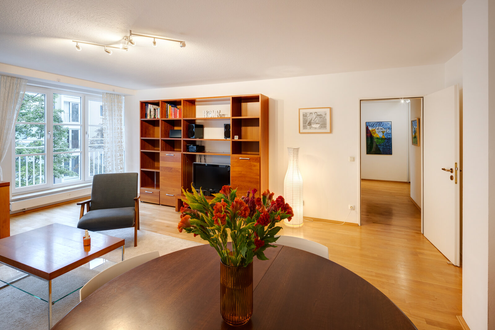 Beautiful 2-room apartment in Maxvorstadt - Photo 2