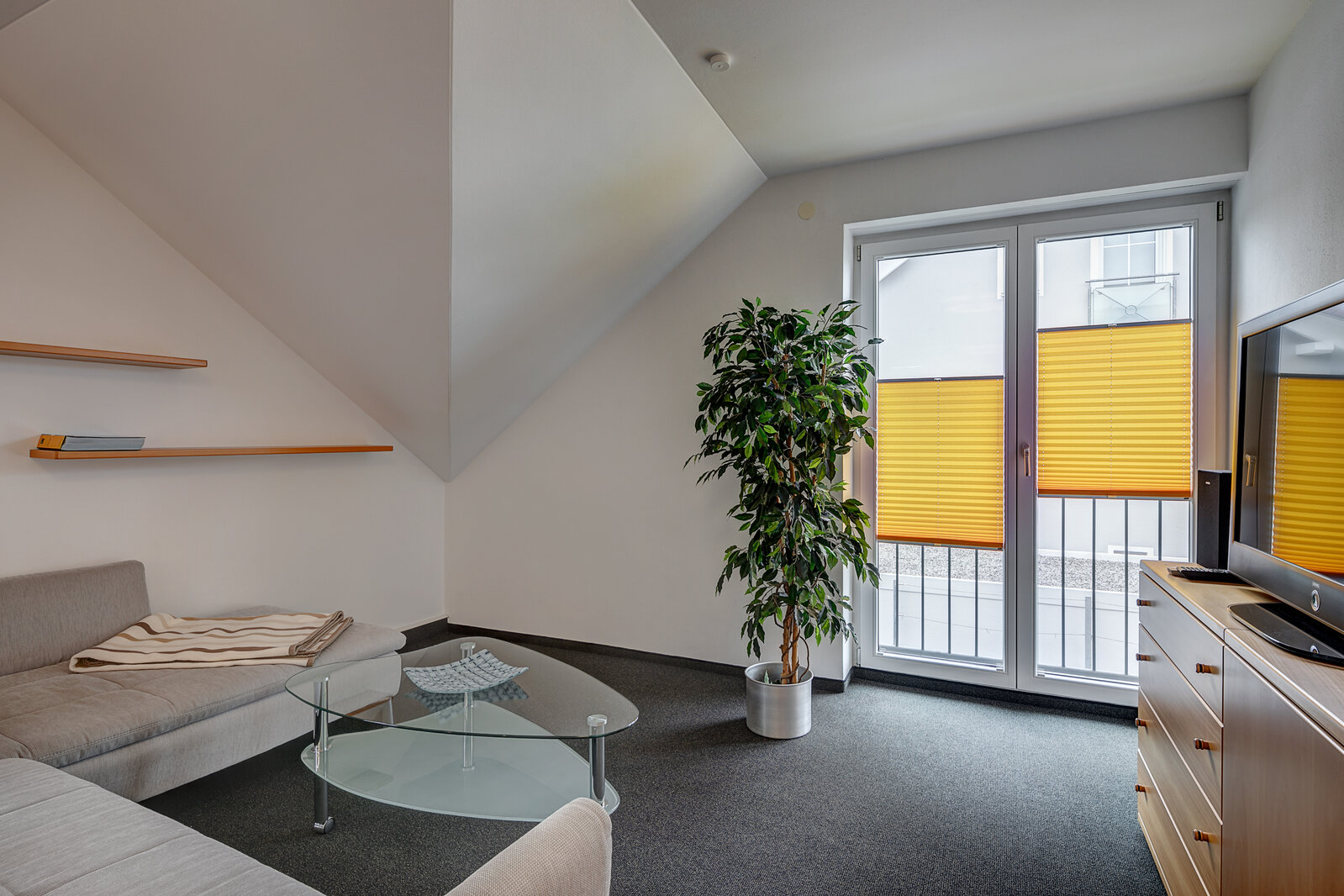 Feldkirchen: Modern 4-room apartment with garden - Photo 1