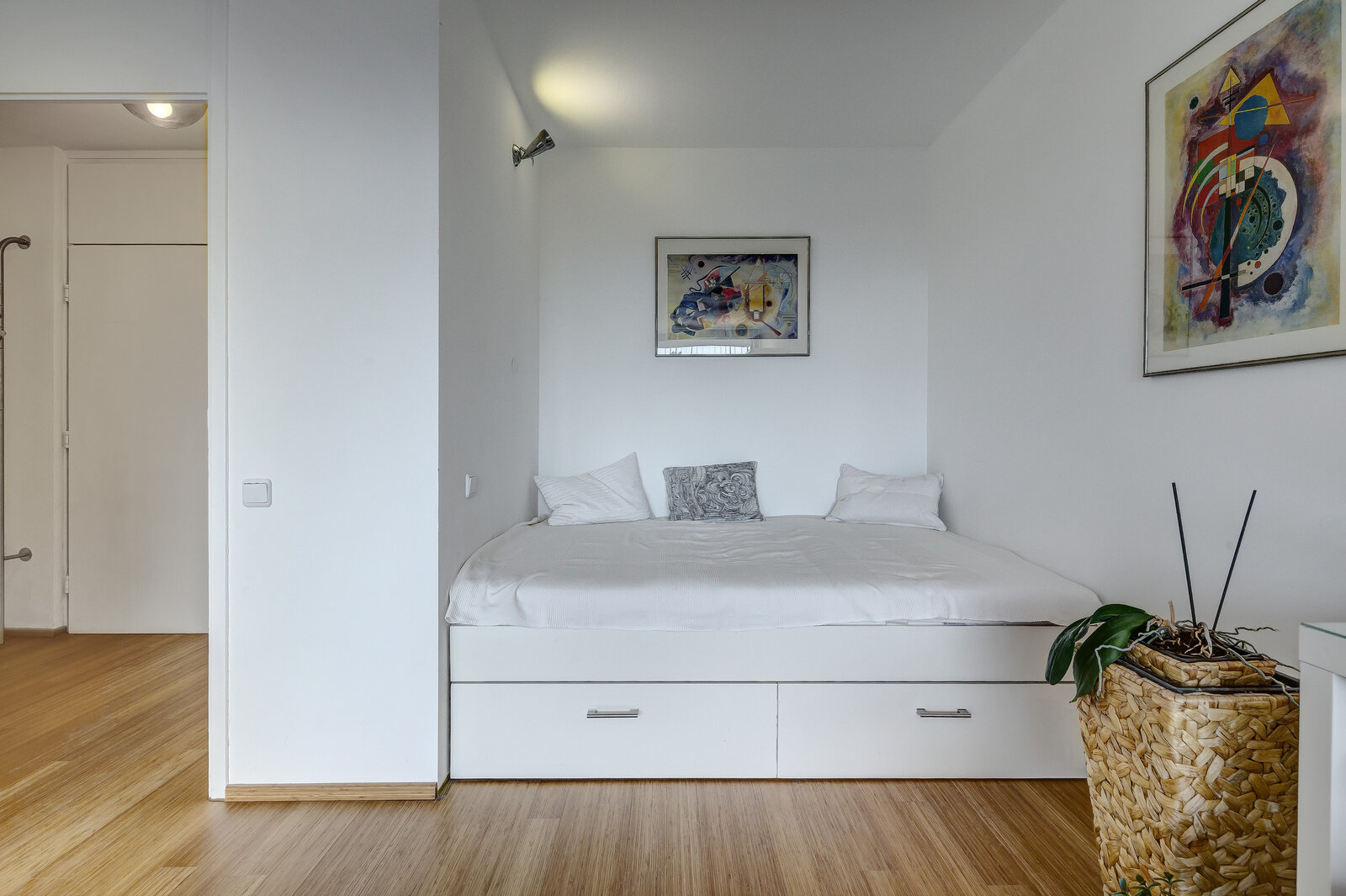 Spacious studio apartment for rent - Photo 5