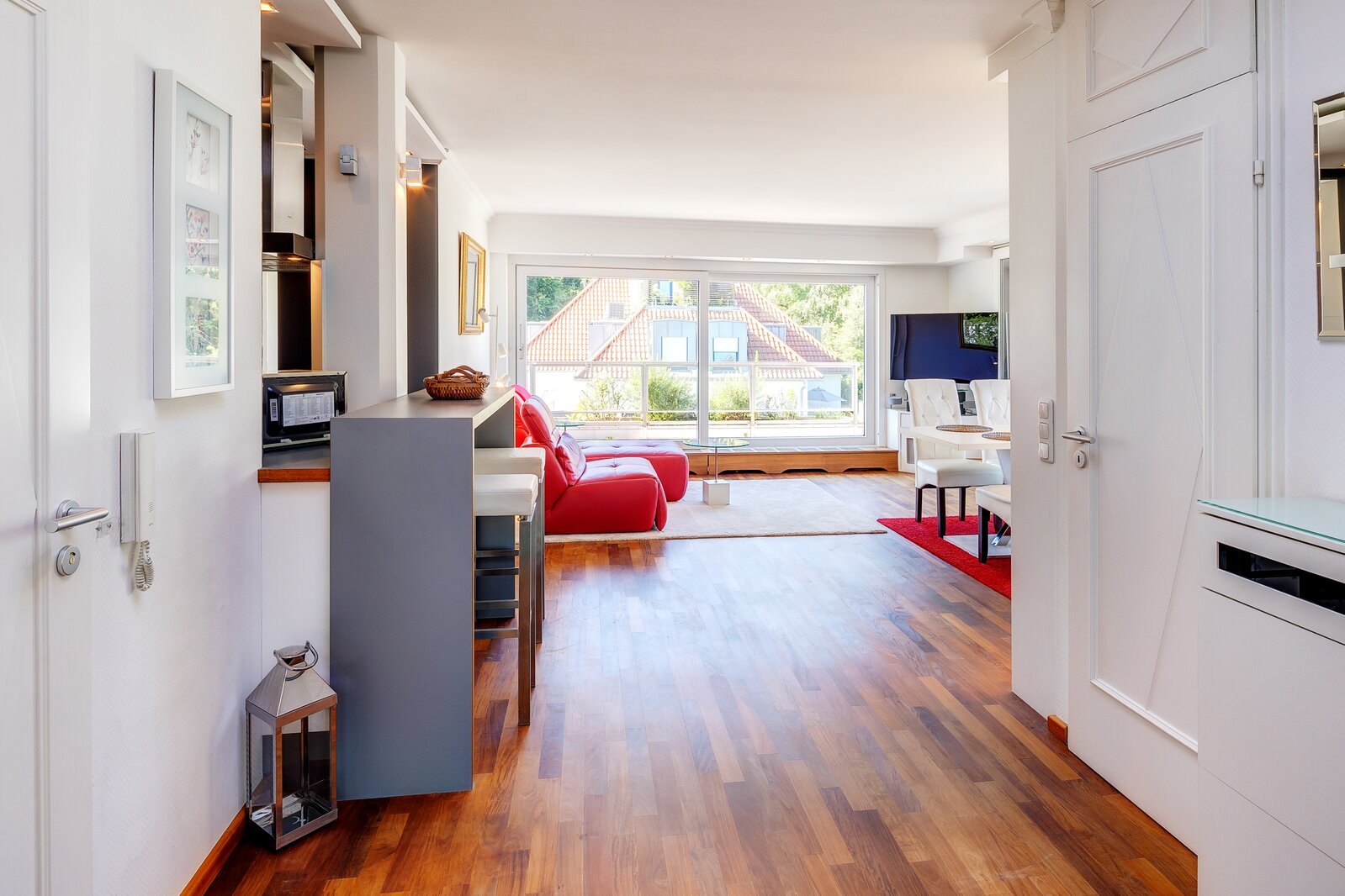 Roof-terrace apartment for rent in Harlaching - Photo 4