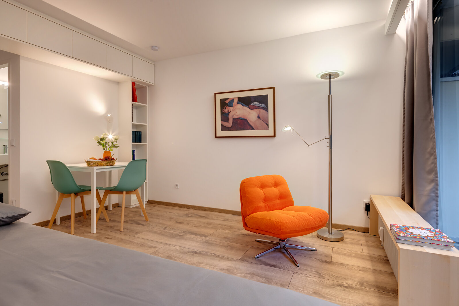Across from the University - Furnished 1-room studio - Photo 1