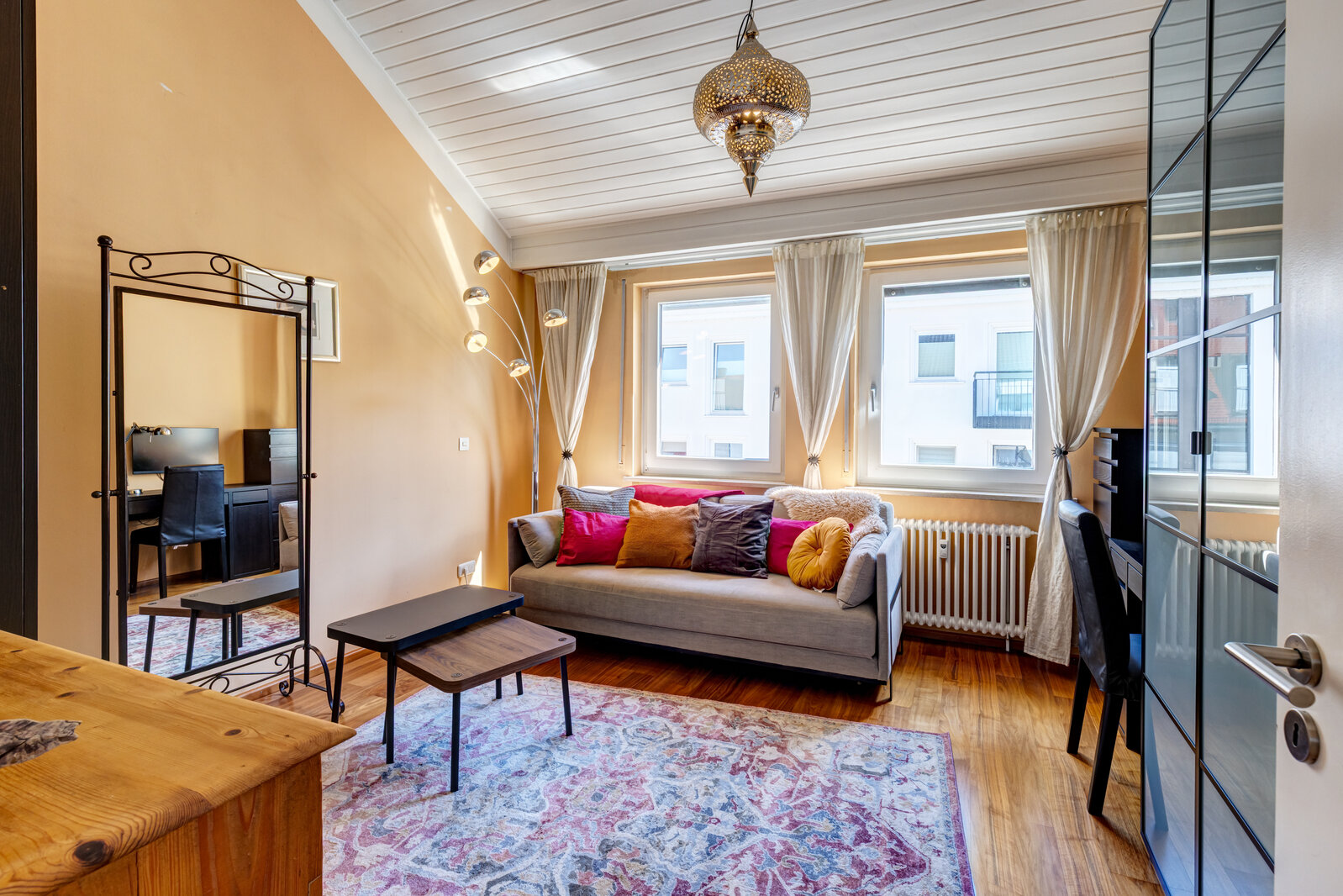 Nymphenburg Castle: Beautiful apartment with roof terrace - Photo 3