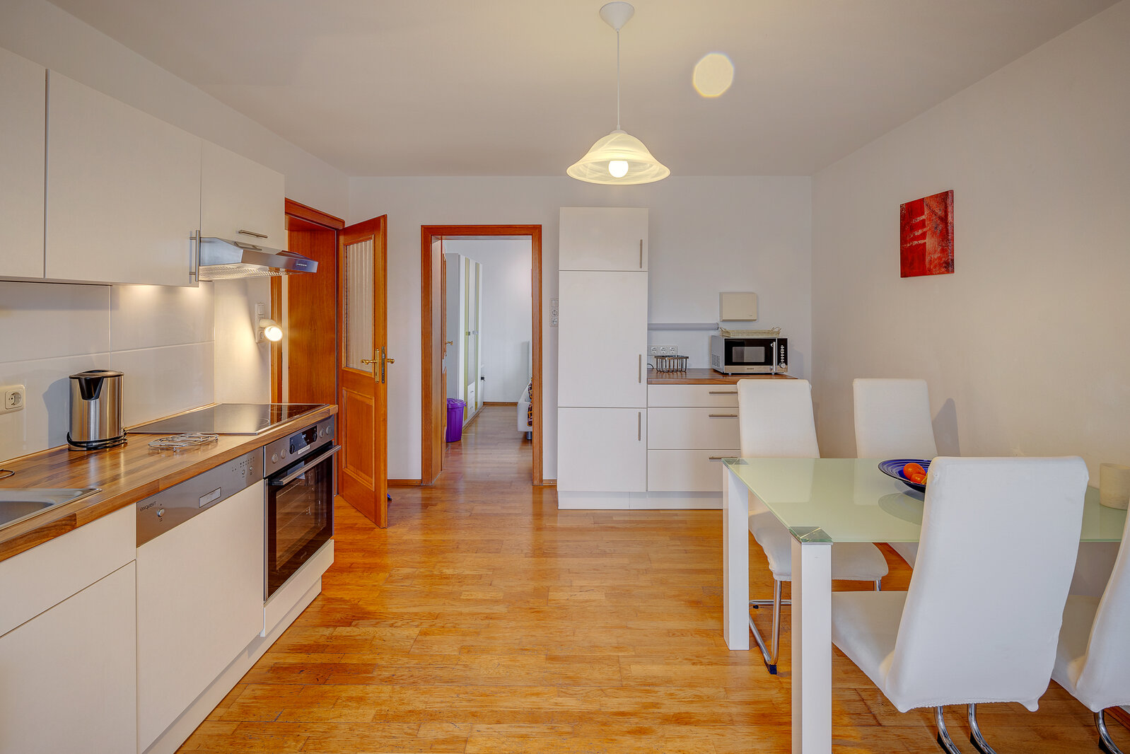 Bogenhausen: 3-room apartment with view over Munich - Photo 4