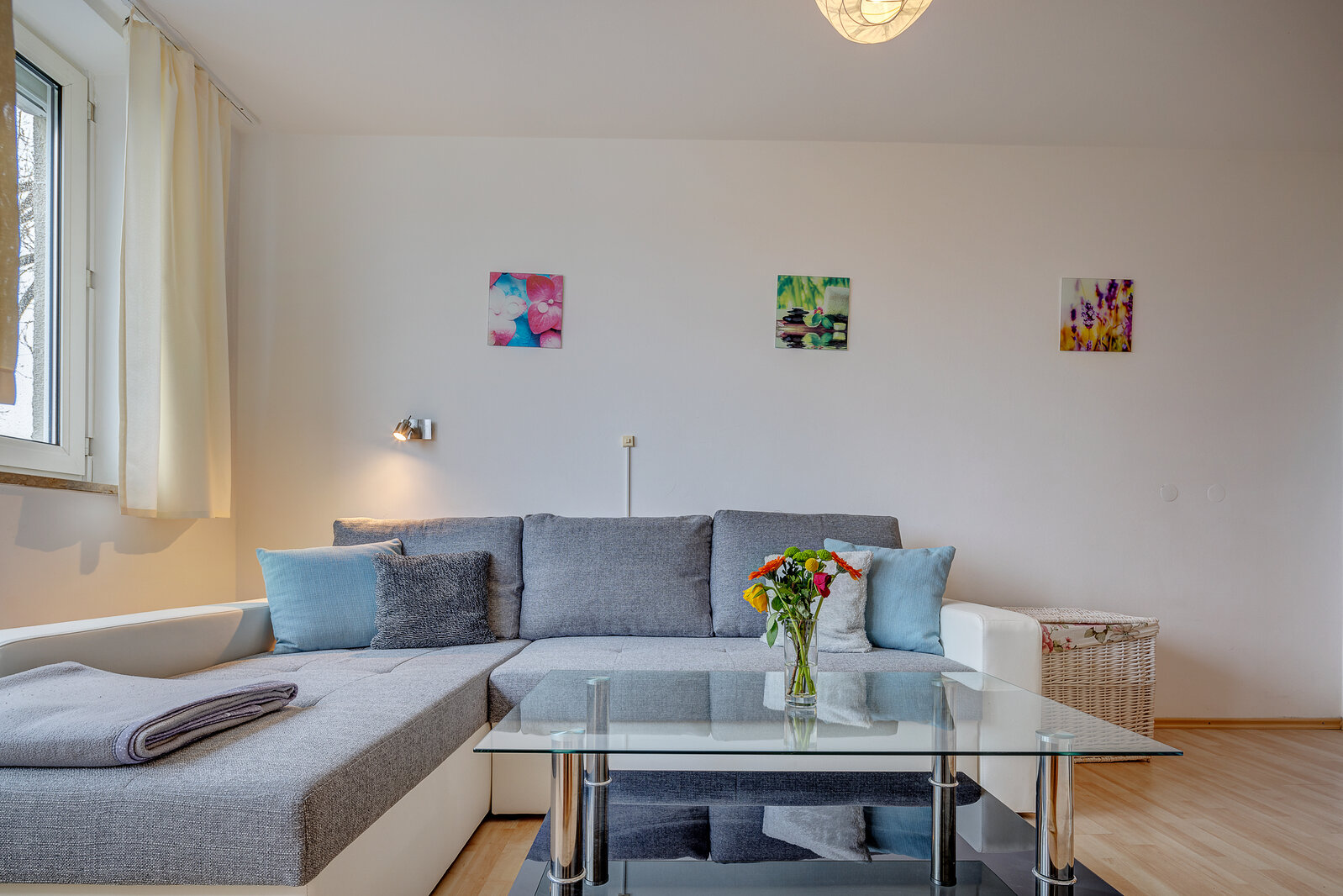 Bogenhausen: 3-room apartment with view over Munich - Photo 3