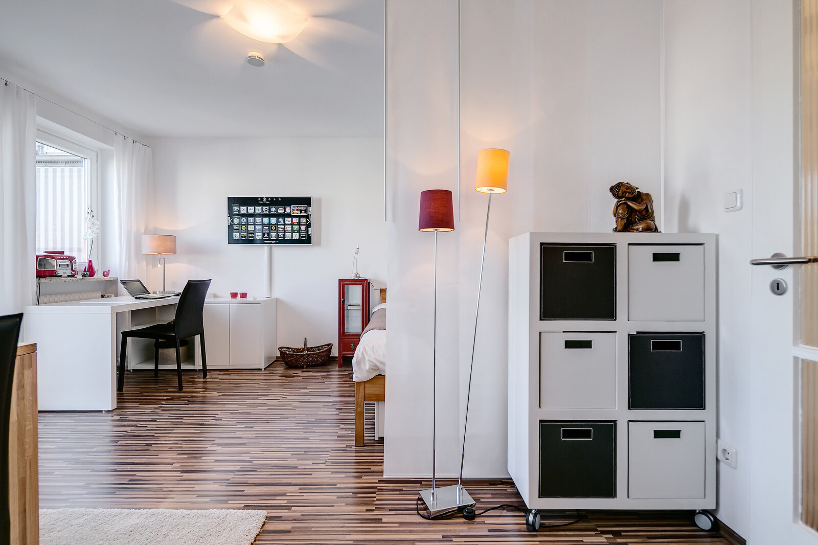 Modern rental apartment in central location - Photo 1