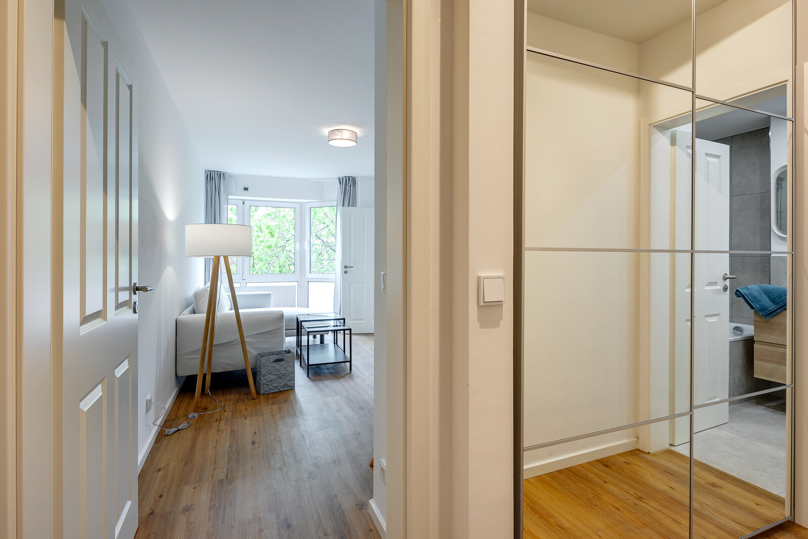 Nicely furnished 1.5-room apartment in Ramersdorf - Foto 2