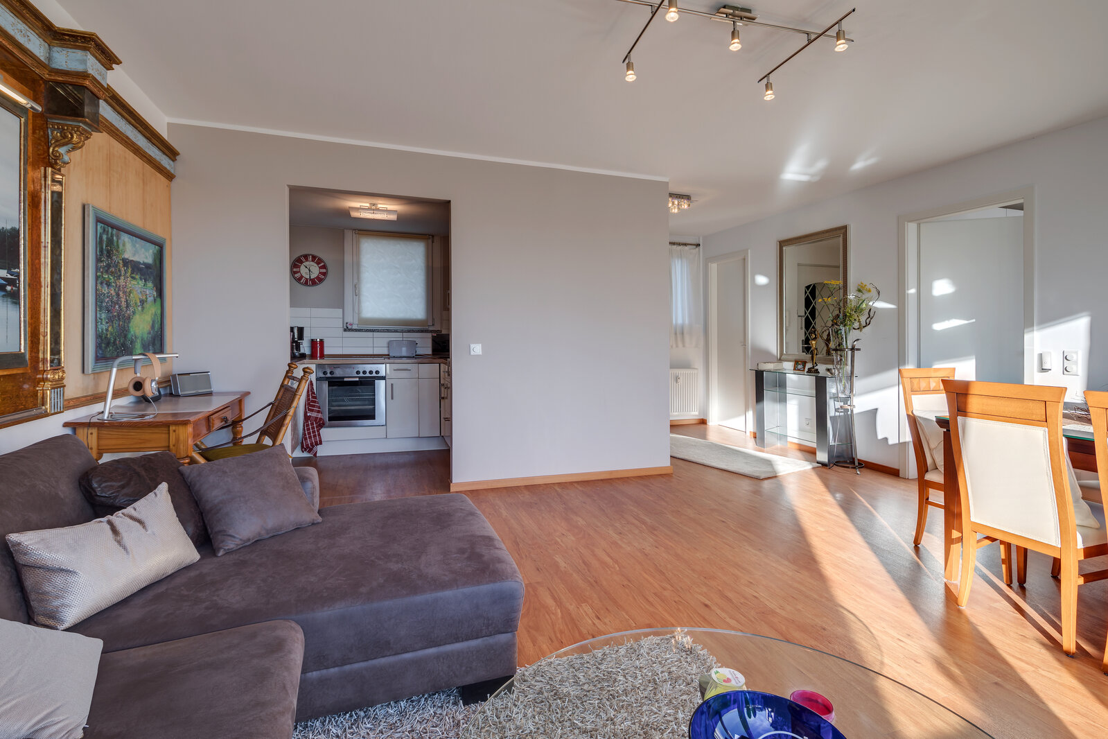 Sunny apartment with large roof terrace for rent - Photo 4