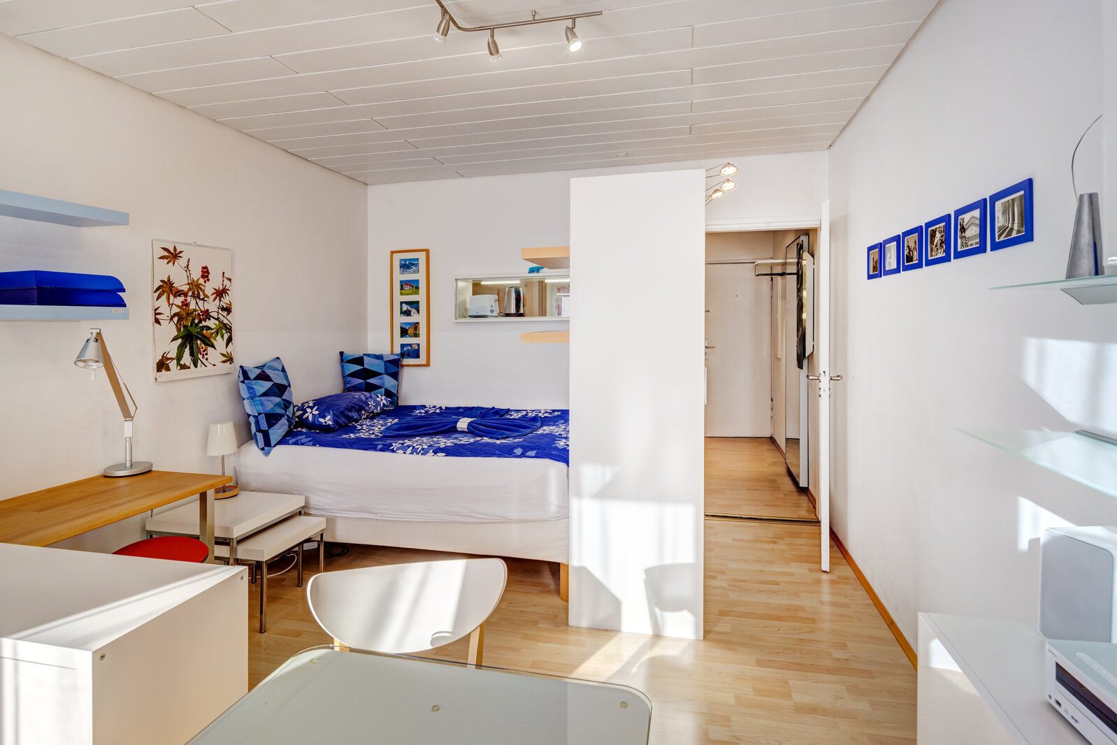 Au-Haidhausen: Bright apartment close to the Rosenheimer Platz - Photo 5