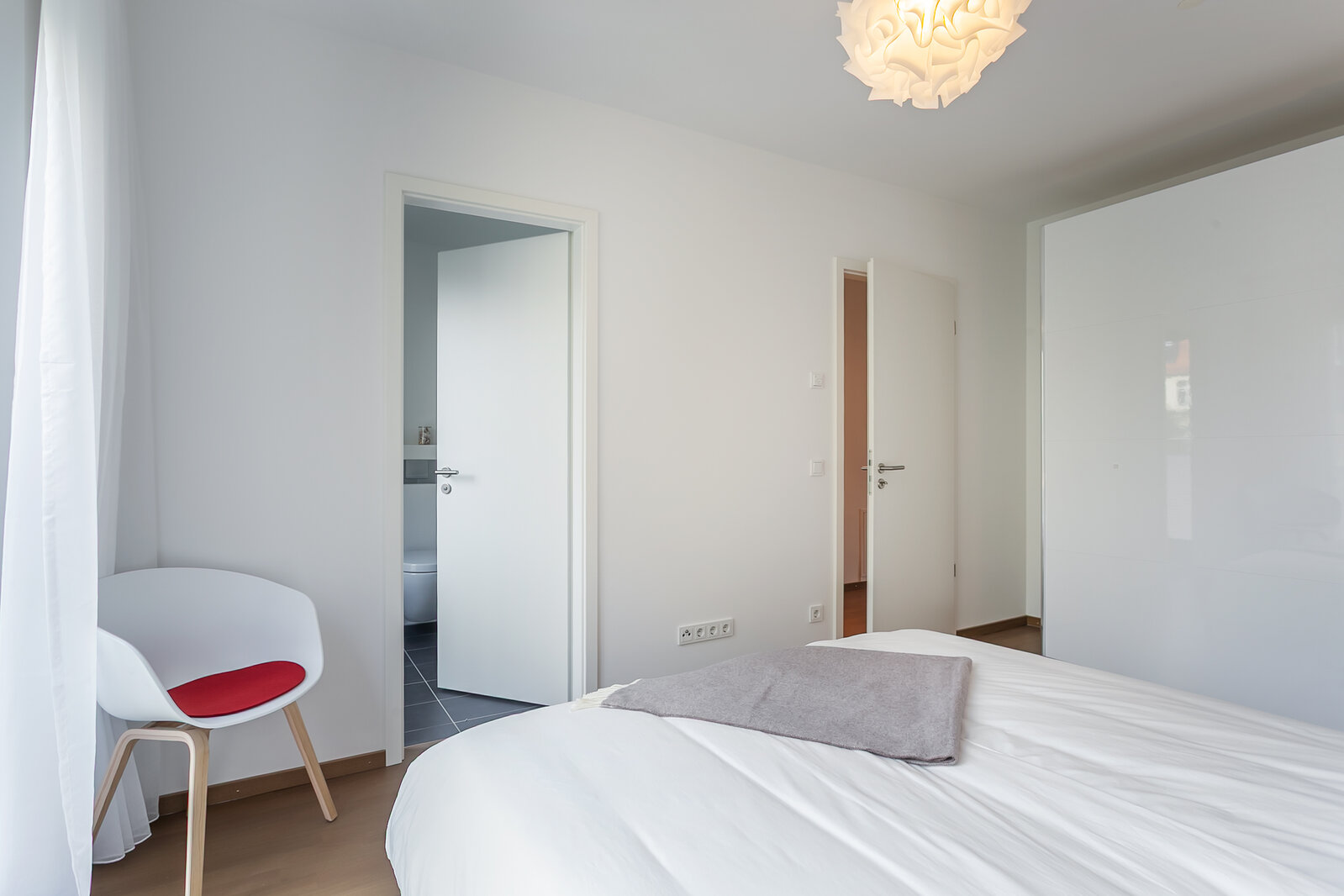 Munich-Neuhausen: high-quality apartment with balcony - Foto 4