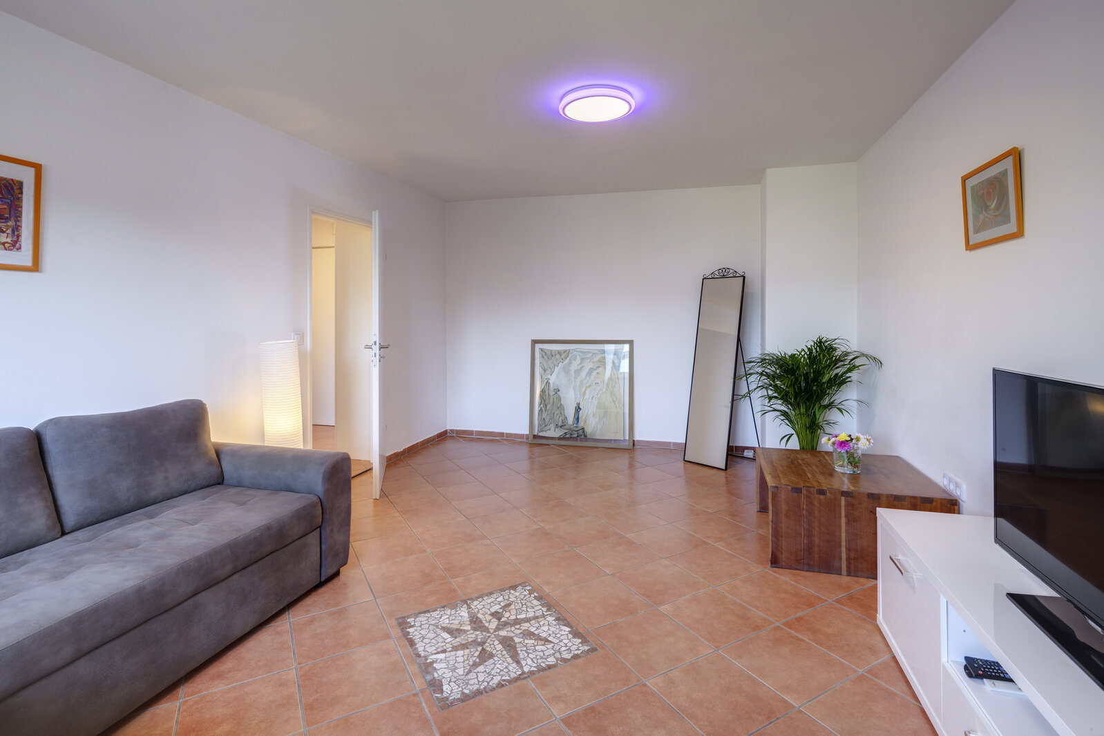 Dachgeschosswohnung mit guter Anbindung in Südlage - Photo 2