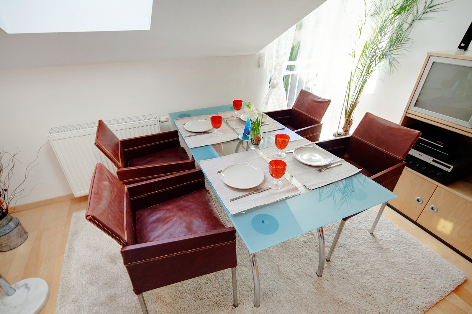 2.5-room furnished attic apartment (suitable as flat-share) - Foto 4