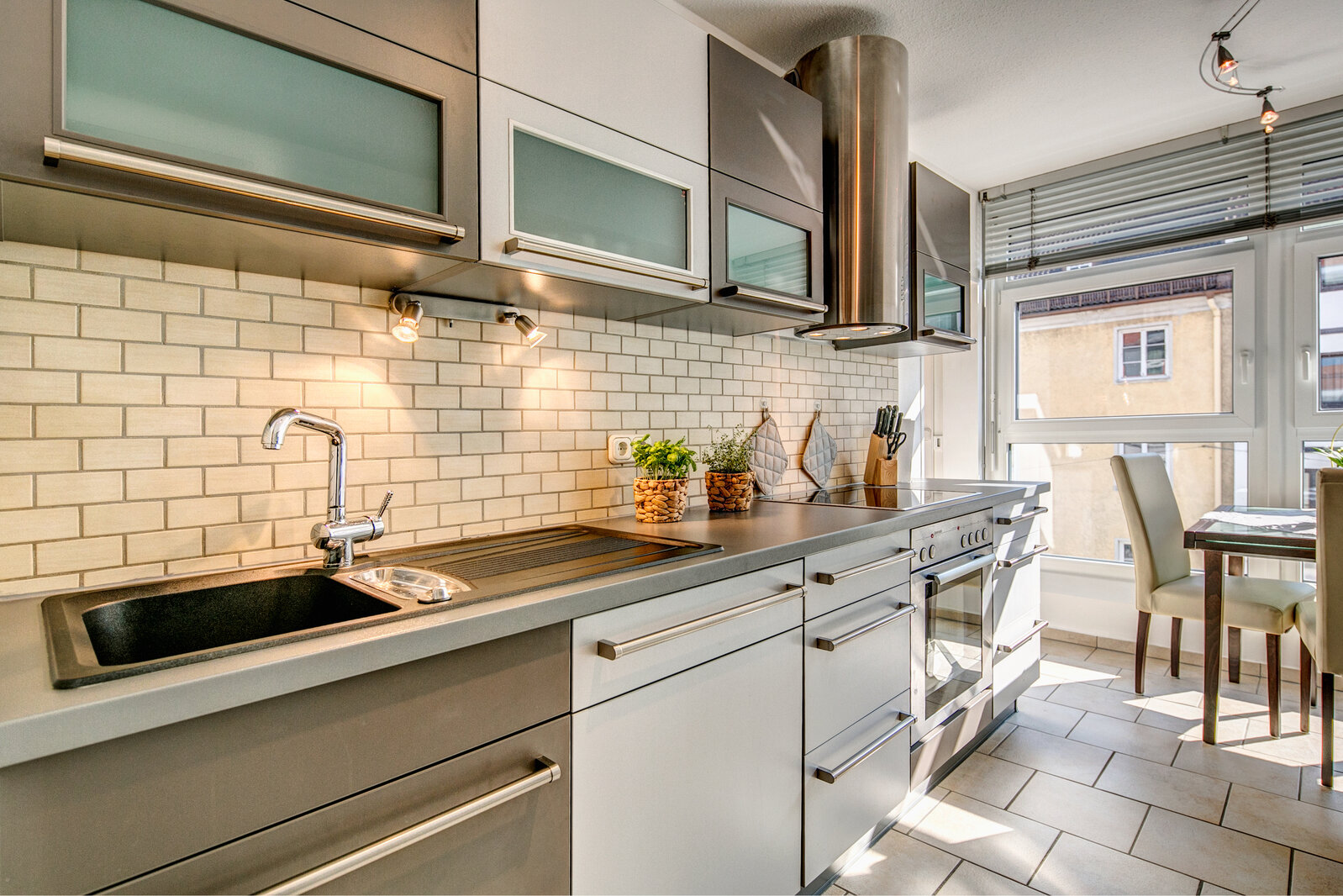 Central location: Modern 2-room apartment - Foto 4