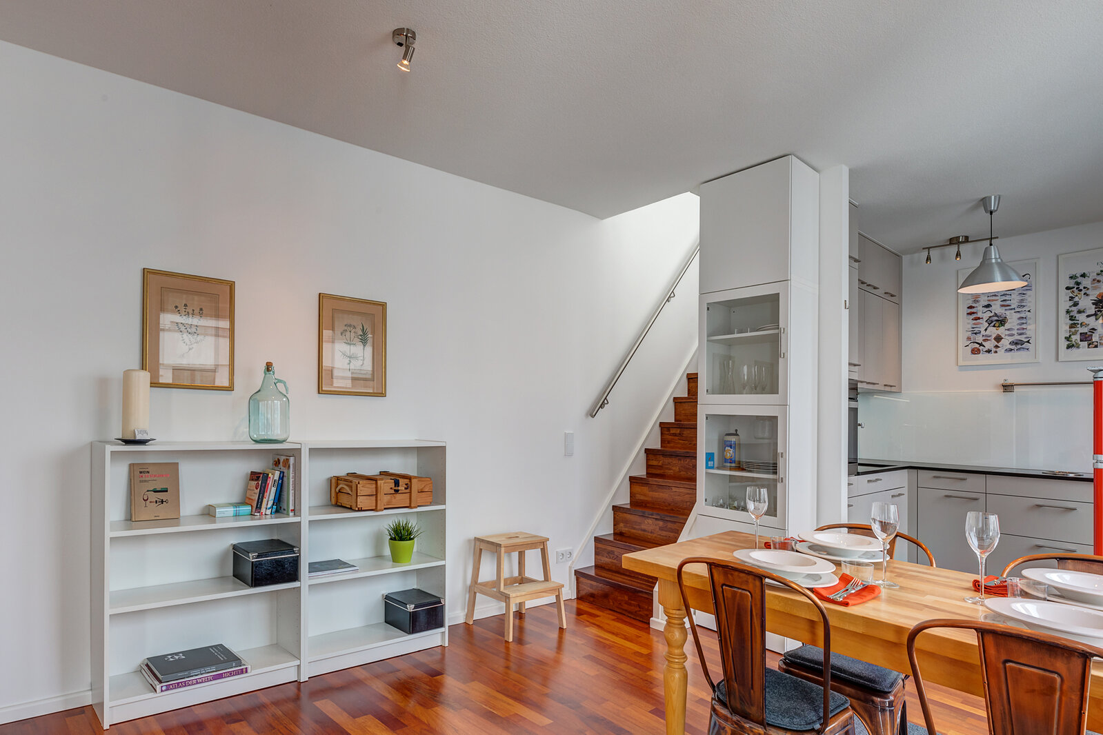 Bright and modern maisonette apartment for rent - Photo 3