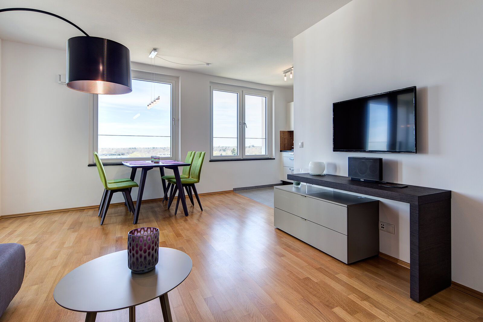 Living in the impressive ISARTOWER SÜD - Photo 1