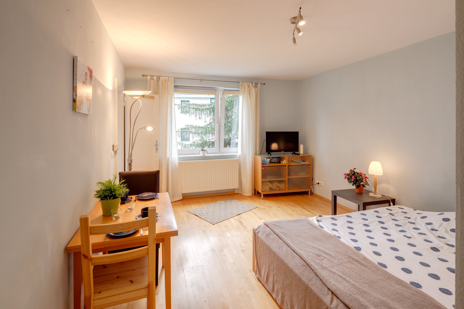 Good location near the Luitpoldpark - Photo 1
