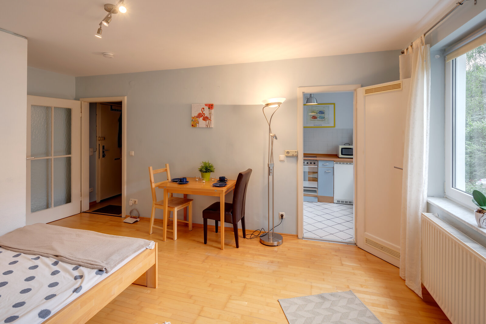 Good location near the Luitpoldpark - Photo 3