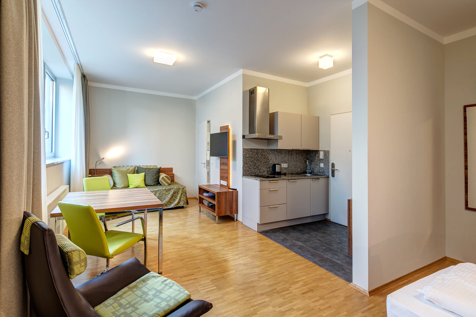 ADALPERO APARTMENTS - souterrain apartment in Ismaning - Photo 2