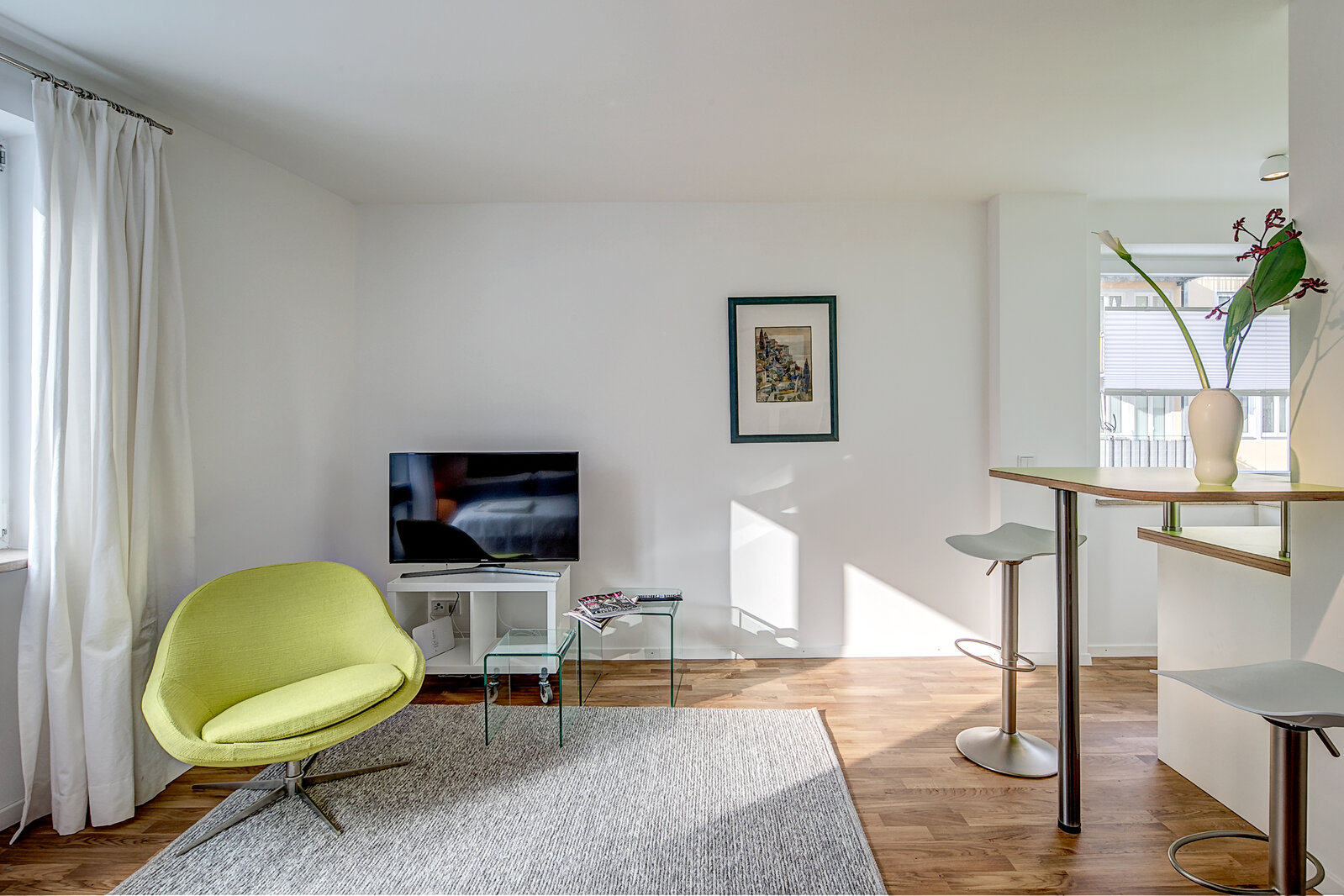 Like new furnished apartment, young and modern - Photo 1