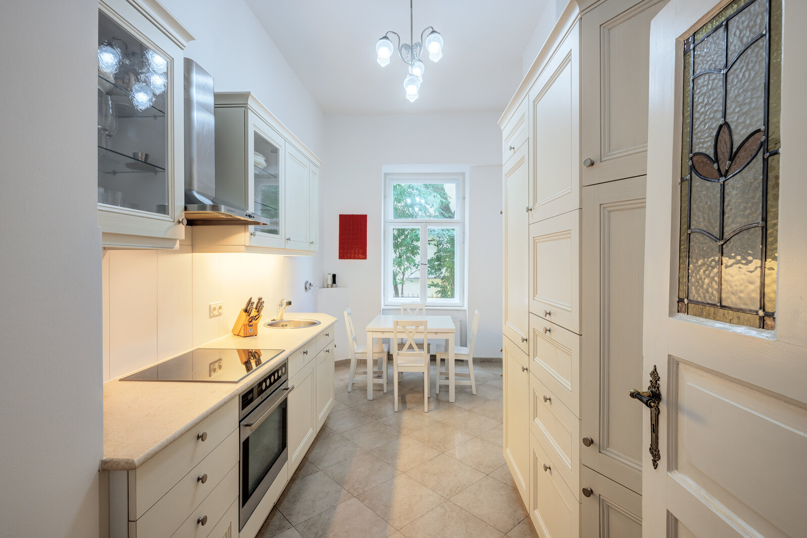 Elegant vintage apartment near Münchner Freiheit - Photo 1