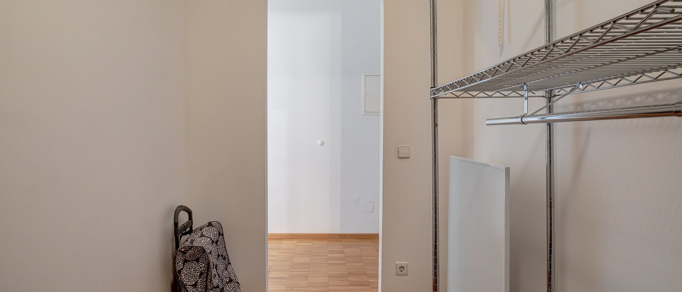 roof terrace apartment München Maxvorstadt - Museumsviertel 02 storage room 1