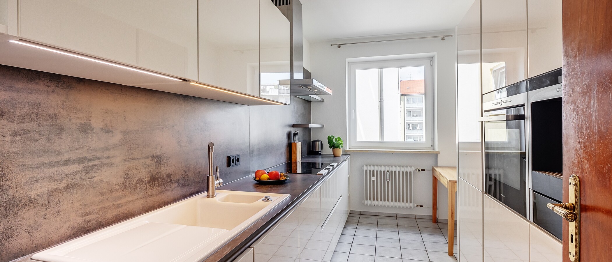 apartment München Neuhausen 01 kitchen 10004