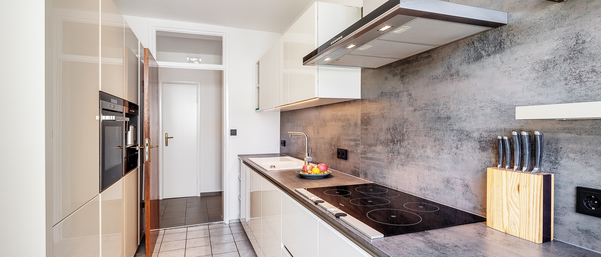 apartment München Neuhausen 03 kitchen 10004