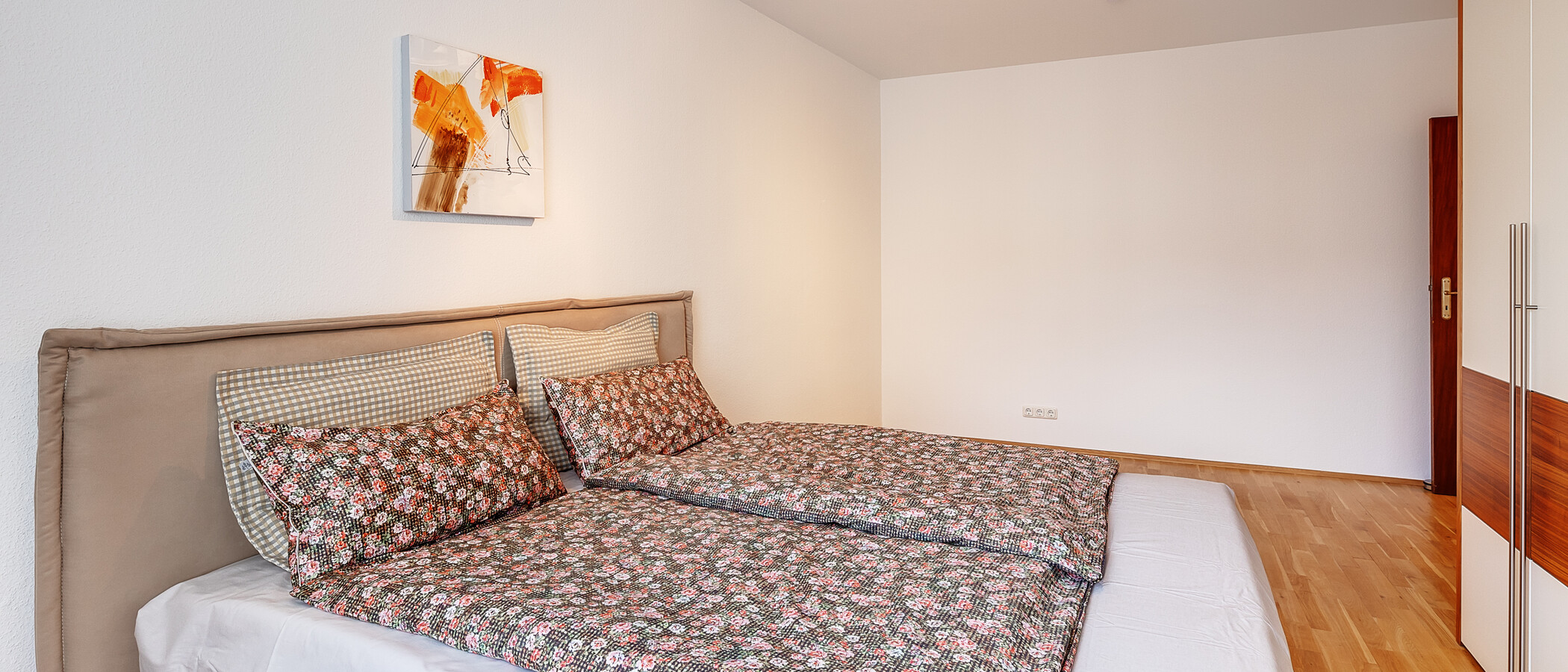 apartment München Neuhausen 03 2. bedroom 10004