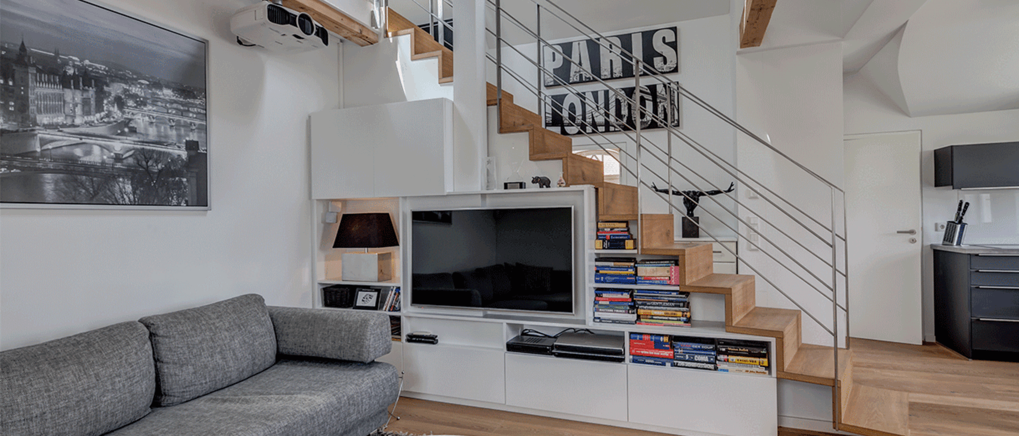 gallery apartment  München Schwabing (rechts der Leopoldstraße) 05 living room 10012