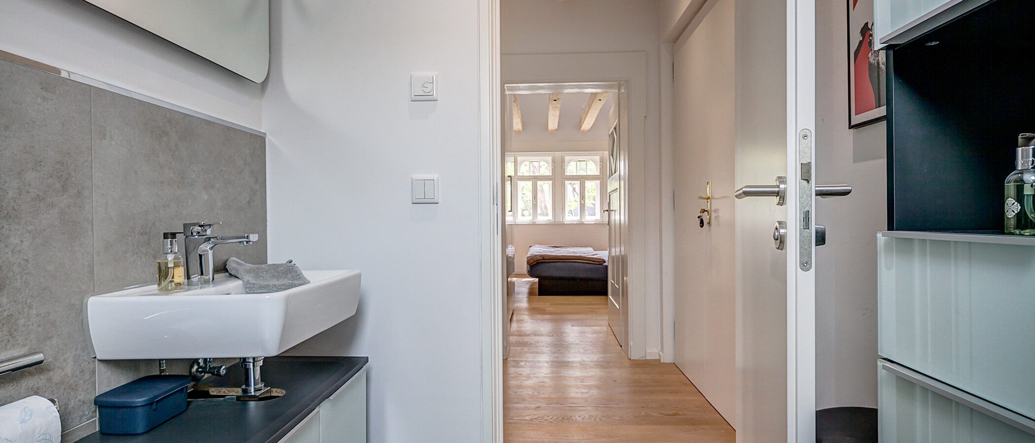 gallery apartment  München Schwabing (rechts der Leopoldstraße) 03 guest toilet 10012