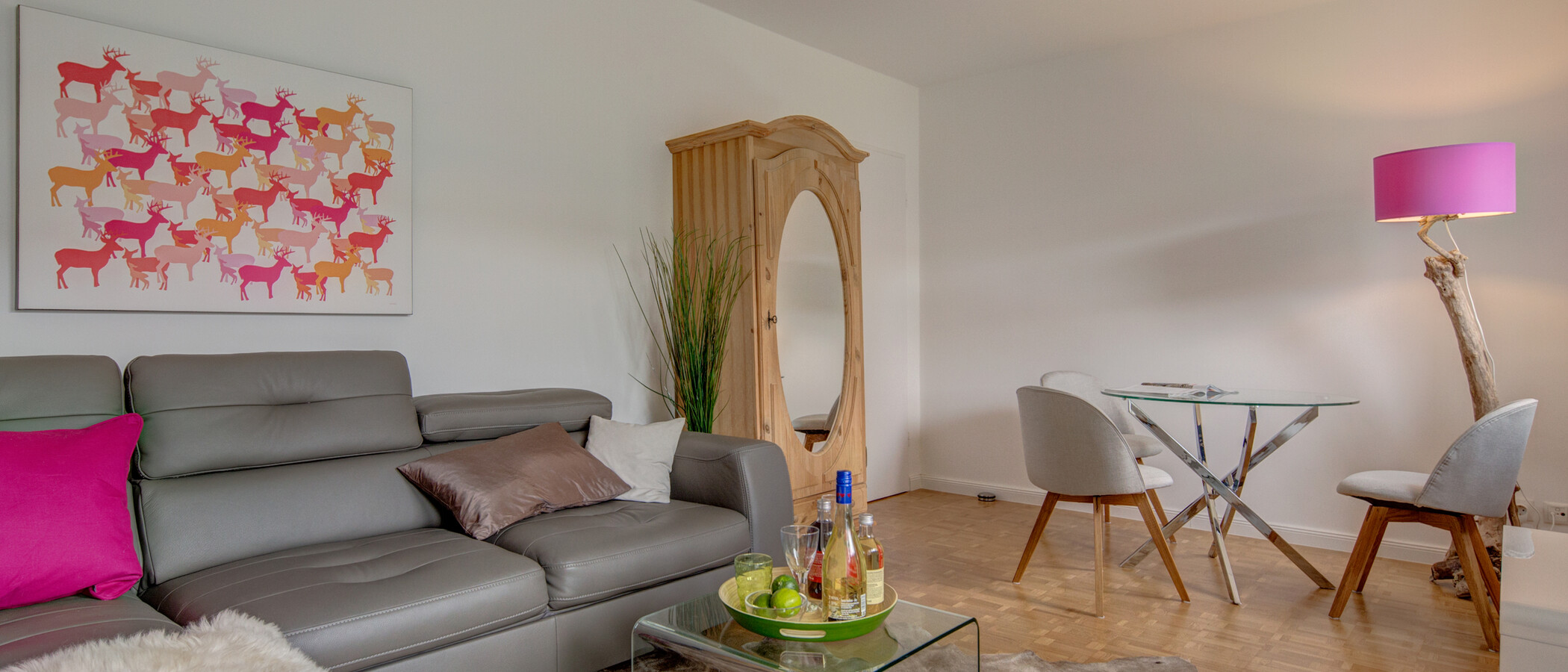 apartment München Au-Haidhausen 03 living room 10029