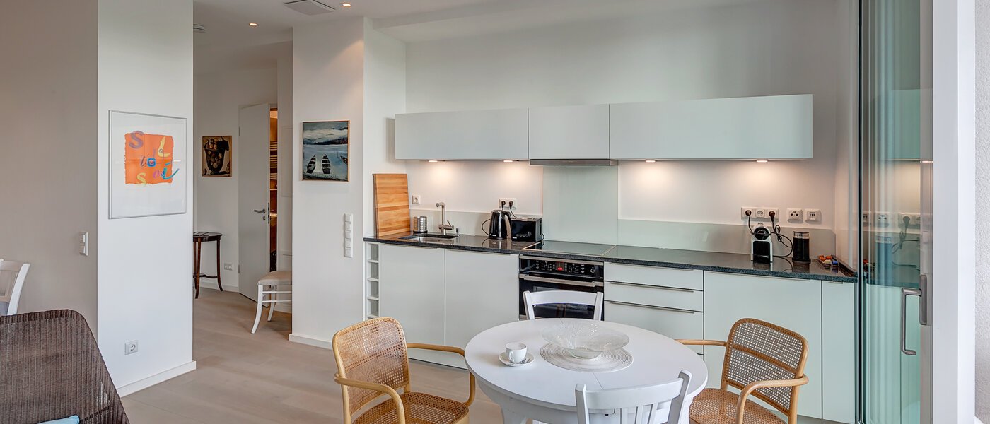 apartment München Schwabing-West (rund um den Hohenzollernplatz) 03 living room 10046