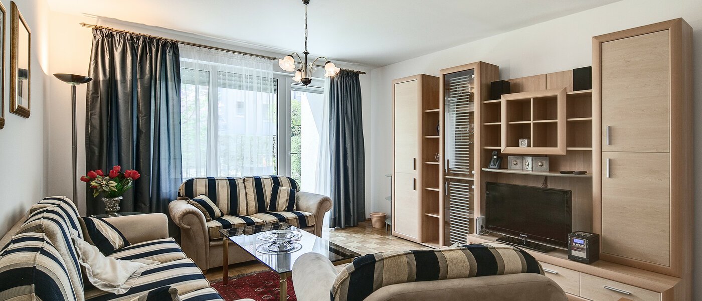 apartment München Freimann 02 living room 1005