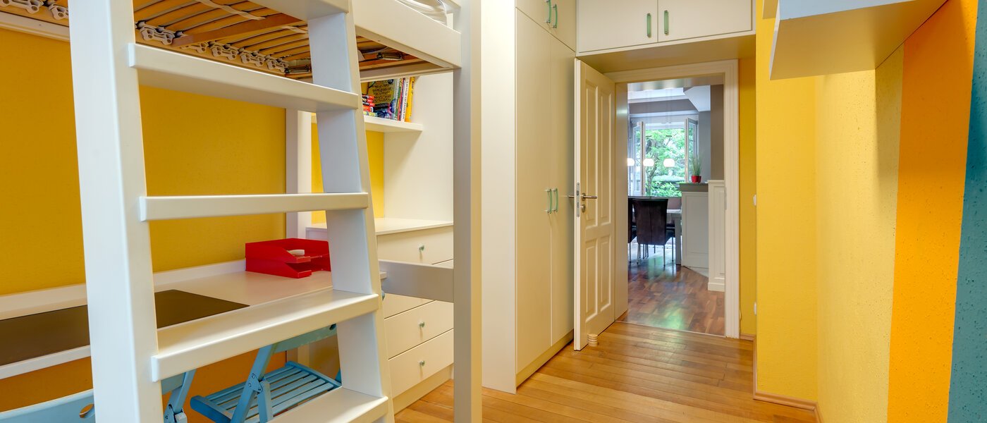 apartment with garden 	 München Schwabing-West (rund um den Bonner Platz) 03 children's room 10060