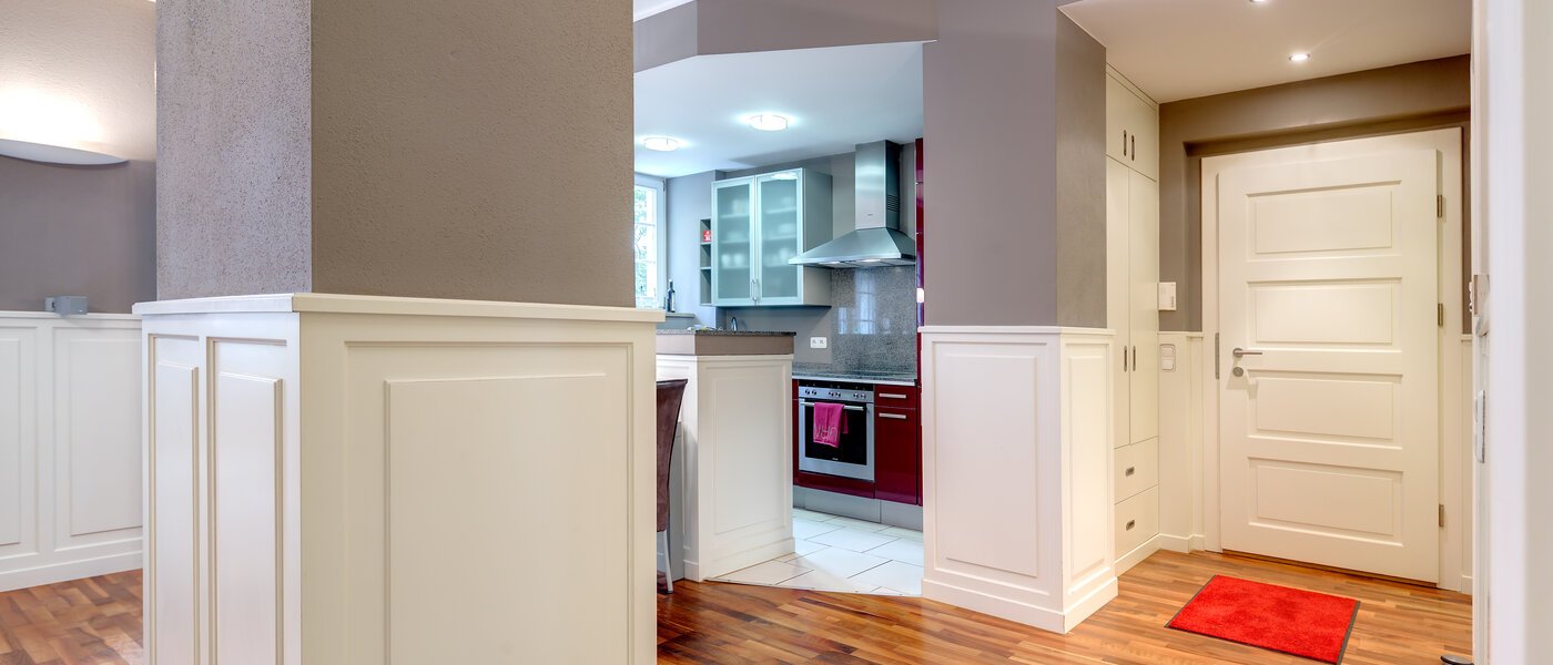 apartment with garden 	 München Schwabing-West (rund um den Bonner Platz) 02 hall 10060