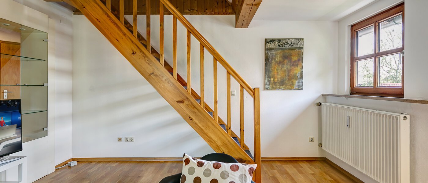 attic apartment München Obermenzing 05 living room 10079