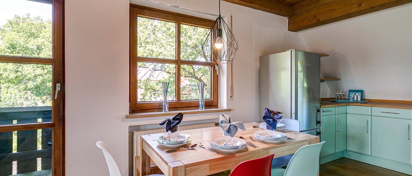 attic apartment München Obermenzing 04 kitchen 10079