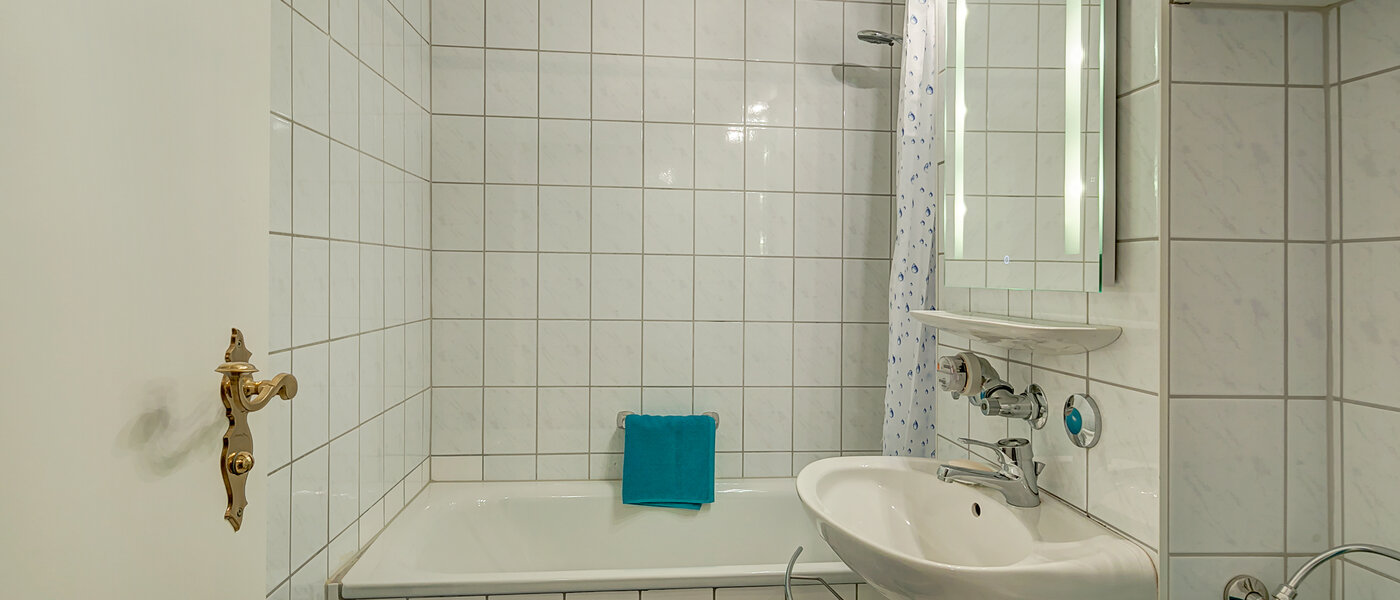 apartment München Ludwigsvorstadt 01 bathroom 10097