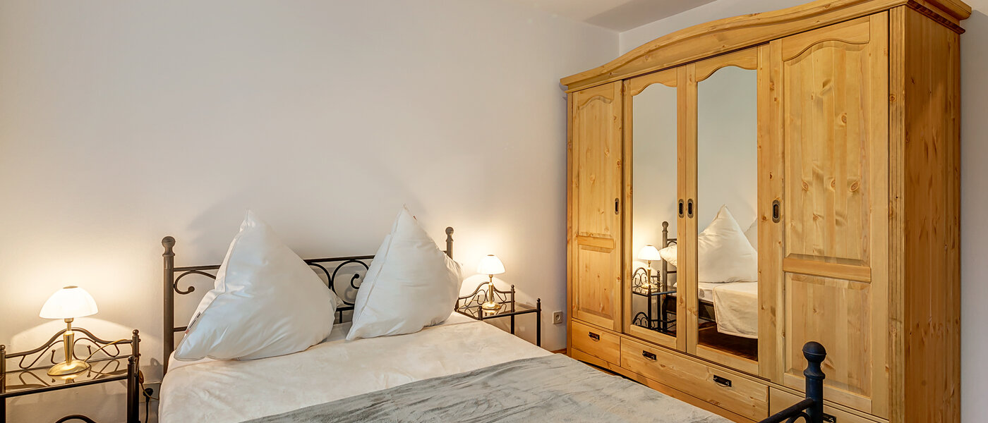 apartment München Ludwigsvorstadt 01 sleeping area 10097