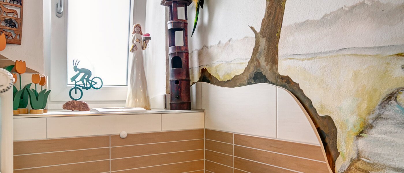 townhouse München Fasangarten 01 guest toilet 10099