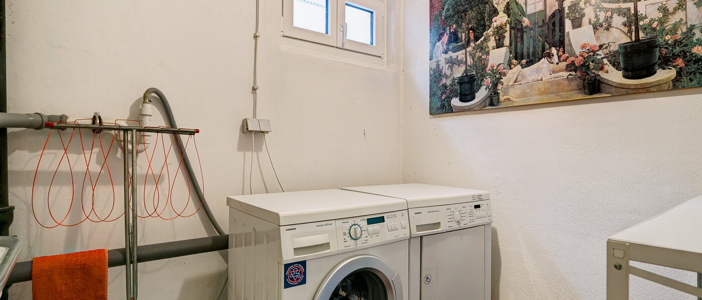 townhouse München Fasangarten 01 utility room 10099