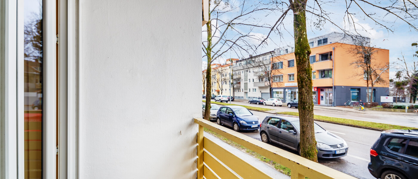 studio München Obersendling 01 balcony 10104