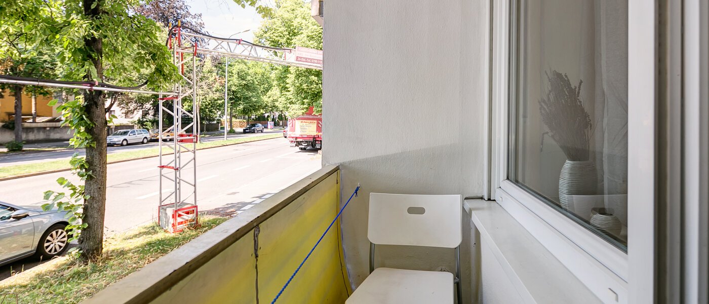 studio München Obersendling 02 balcony 10104